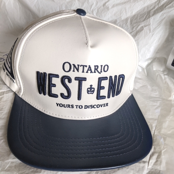 Faux Ontario Leather Snapback cap - Picture 4 of 7